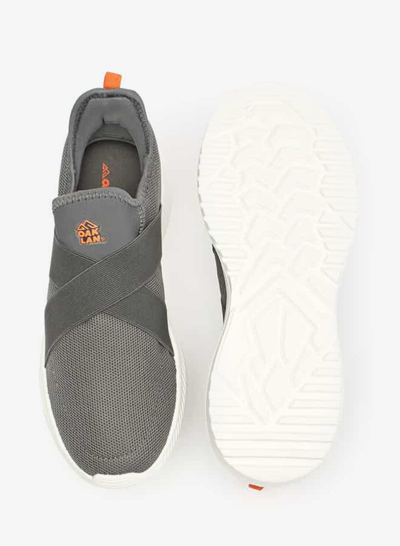 Oaklan by Shoexpress Men Logo Detail Slip-On Sports Shoes with Pull Tabs - Image 4