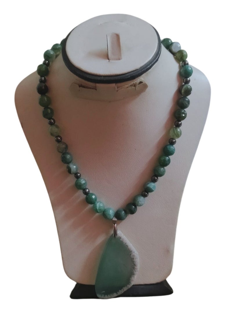 ار اند ار عقد نسائى من العقيق الطبيعى بقلاده من العقيق الطبيعى - Image 2