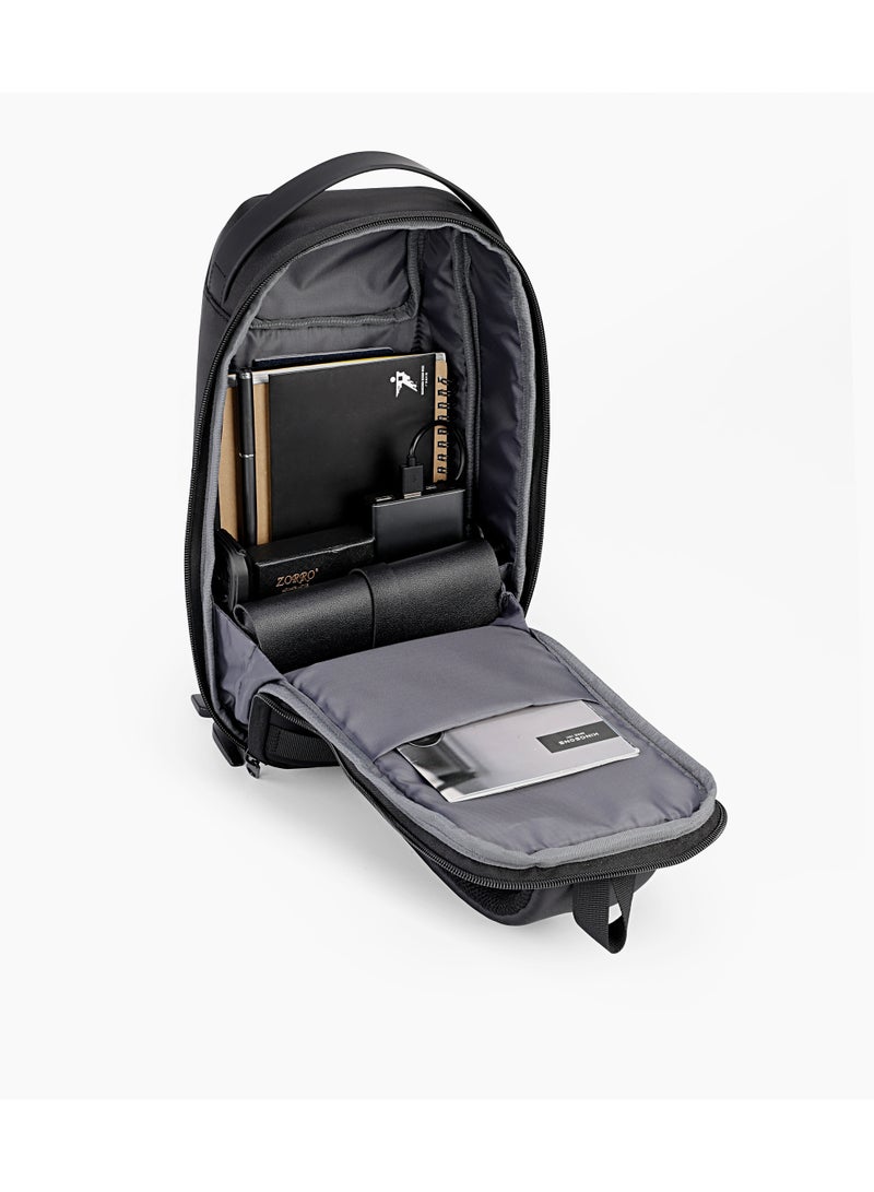 كينغسونز حقيبة كتف Kingsons Sling Bag 🎒 لون أسود 🖤 – مصنوعة من بوليستر مقاوم للماء 💧، مزودة بحجرة رئيسية واسعة 🧩، وجيب مخصص لجهاز iPad مقاس 10 بوصات 📱، مع منفذ شحن USB2.0 ⚡ وقفل TSA جانبي 🔒 – مثالية للعمل والسفر اليومي 🧳 - Image 5