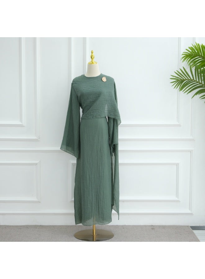Women Solid Crinkle Layered Abaya Set Flared Sleeve Cape Maxi Dress With Brooch - Image 5