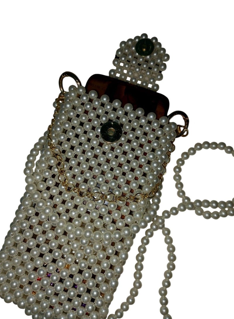 A case or a bag It's bot If you want to go out with ease without a large bag and keep your mobile phone safe and stylish You need to check out this handmade mobile phone case bag with high quality pearls suitable for iPhone and Android A feminine design that catches the eye And it's lightweight so you don't have to carry anything 10 cm Length 19 cm - Image 3