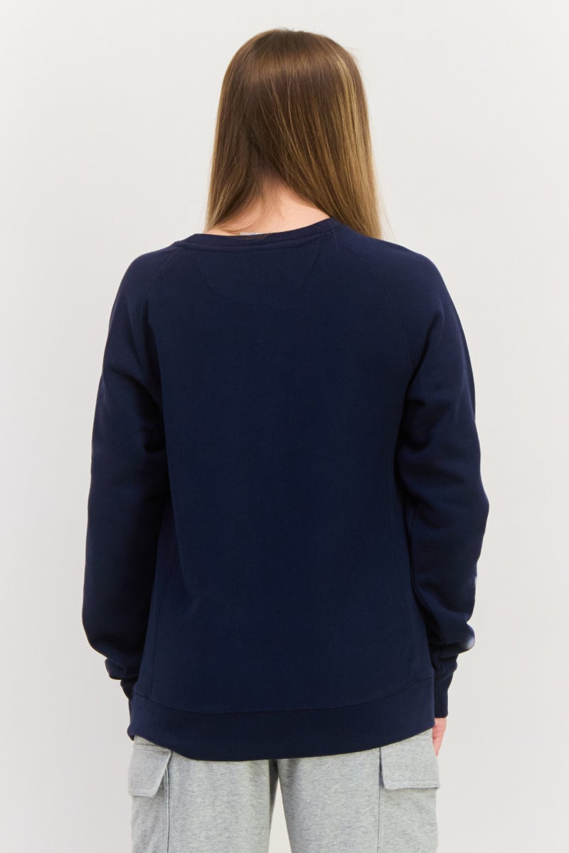 Champion سويت شيرت رياضي نسائي مناسب للتدريب، أزرق داكن - Image 2