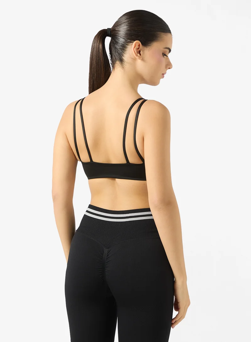 فورورد حمالة صدر رياضية متوسطة الدعم بأشرطة