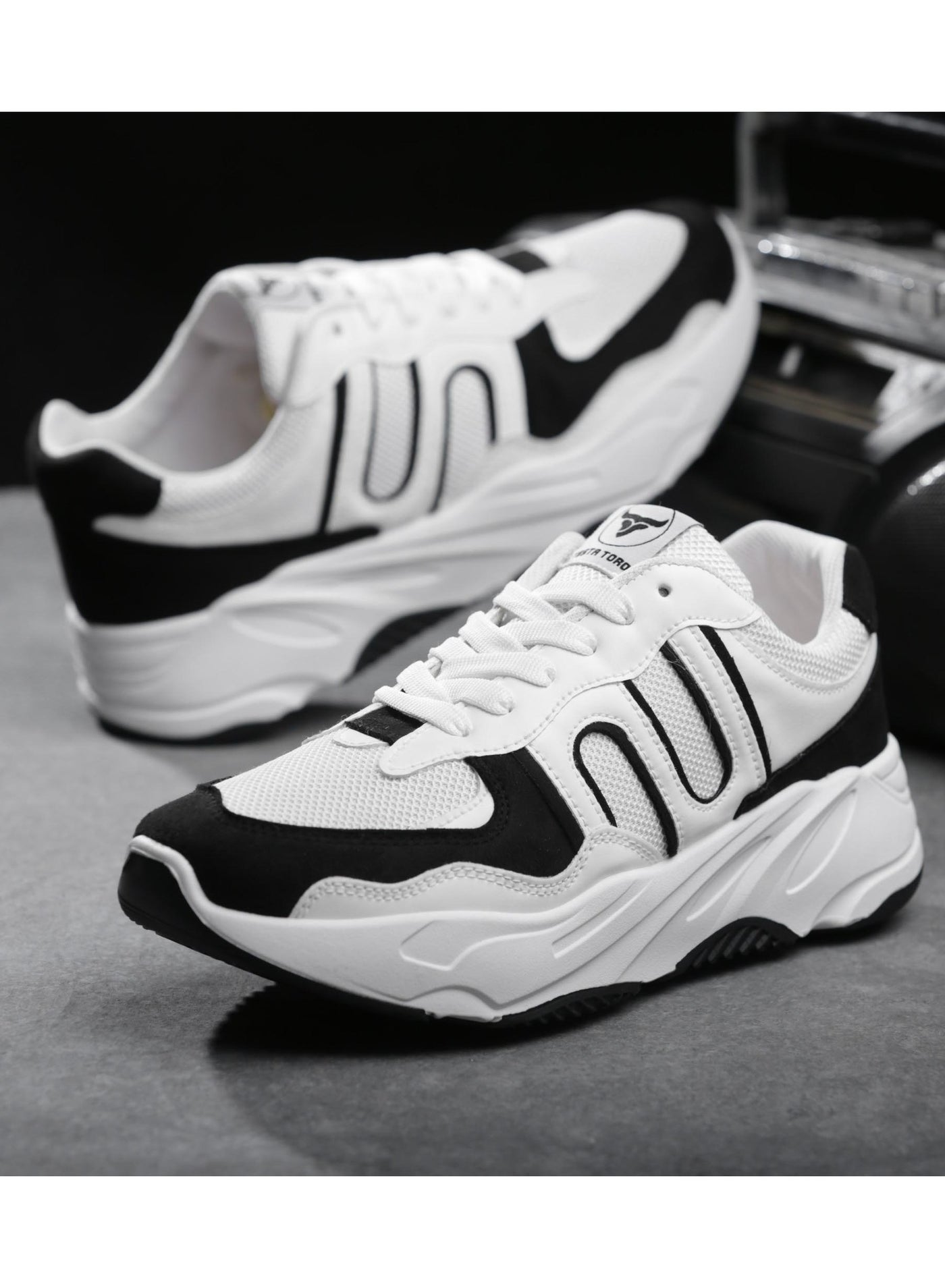 Q4 A luxury casual shoe for everyday wear