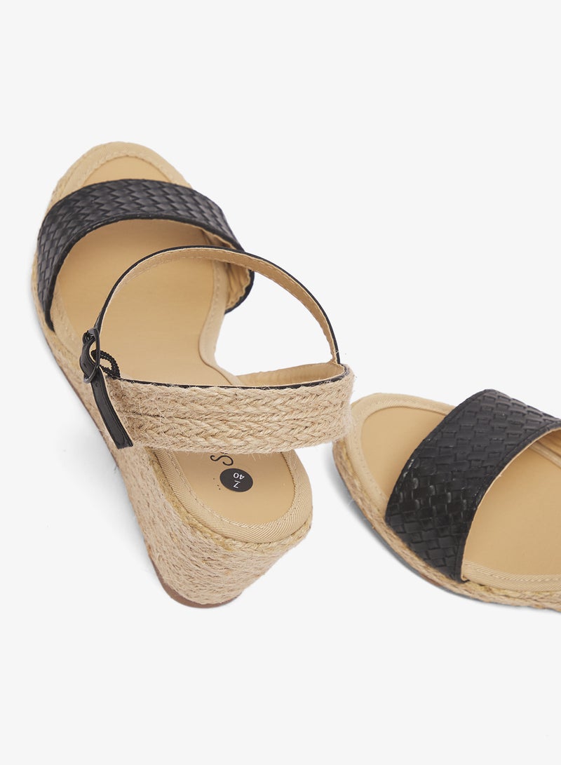 Savannah Collection Mid Wedged Casual Sandal - Image 4