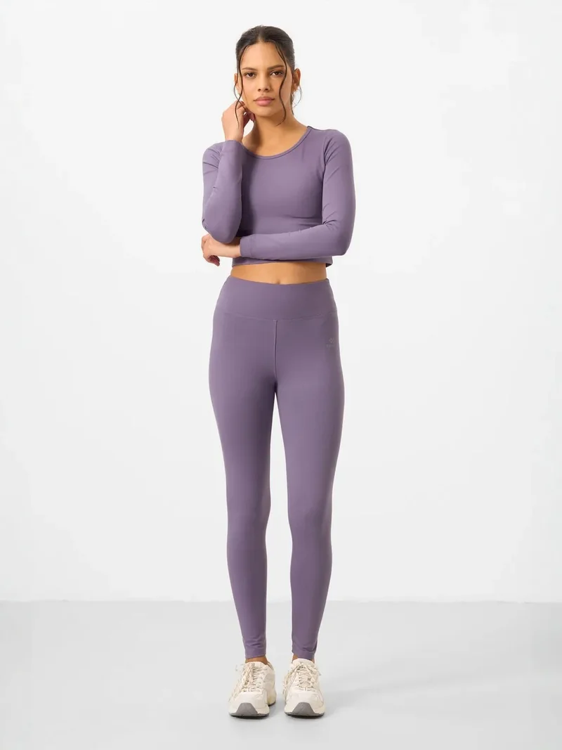تومي لايف TOMMY Cotton Elastane Crop T-Shirt And Leggings Set
