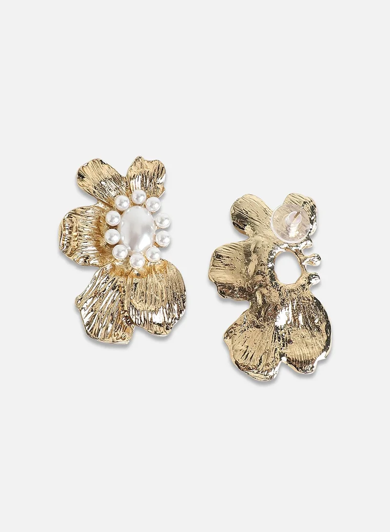 SOHI Flower Pearl Artificial Stud Earring Jewellery
