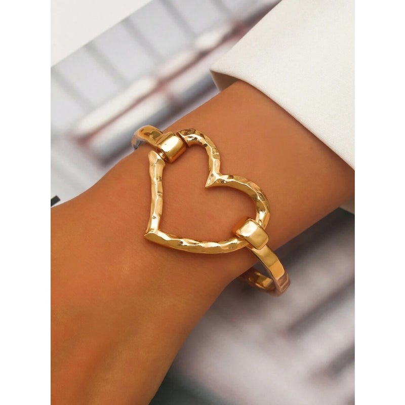 1pc European And American Style Fashion Alloy Open Heart Shaped Bracelet For Women, Versatile Street Style Web Celebrity Hand Chain Valentines, Mom, Mother, Mother's Day,  Gift - Image 1