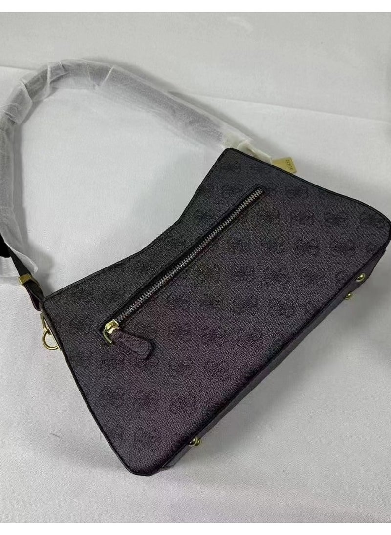 GUESS - Sophisticated Guess Crossbody Purse: The Perfect Accessory For Any Occasion - Image 1