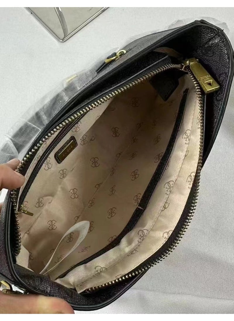 GUESS - Sophisticated Guess Crossbody Purse: The Perfect Accessory For Any Occasion - Image 1