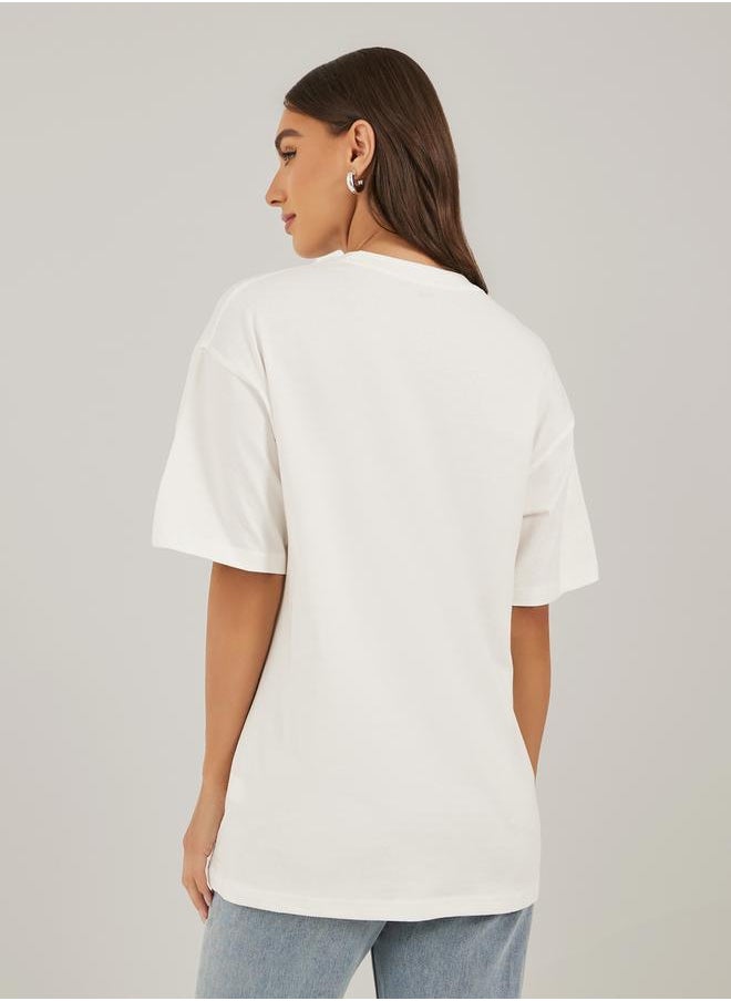 Styli Slogan Print Round Neck Oversized T-Shirt  - Image 4