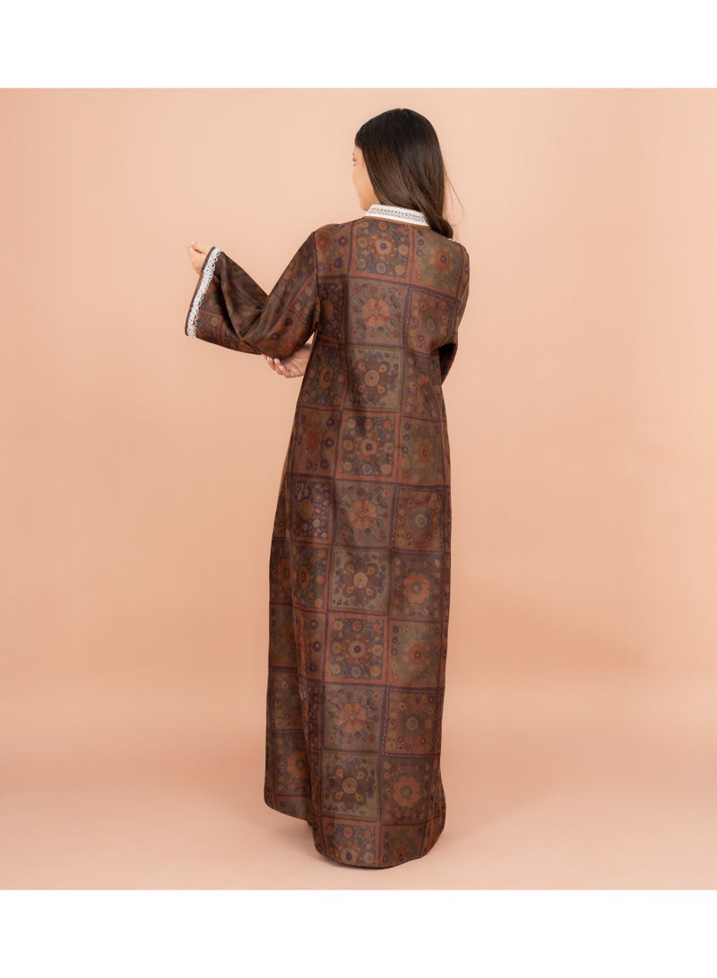 اكسا جلابية شتوية مستقيمة بياقة ماندرين وتطريز أبيض لون بني - Image 4