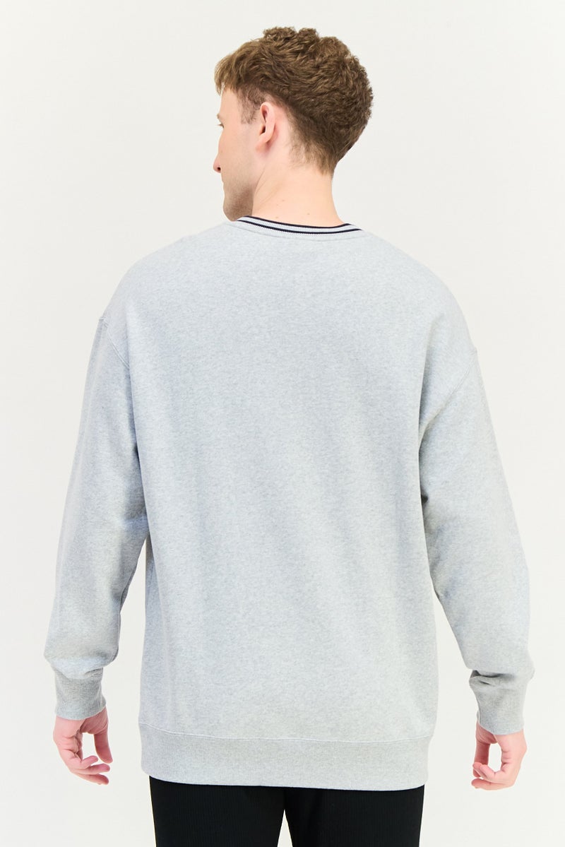 PUMA سويت شيرتات بومّا × ستابل للرجال بأكمام طويلة على شكل حرف V، رمادي - Image 2