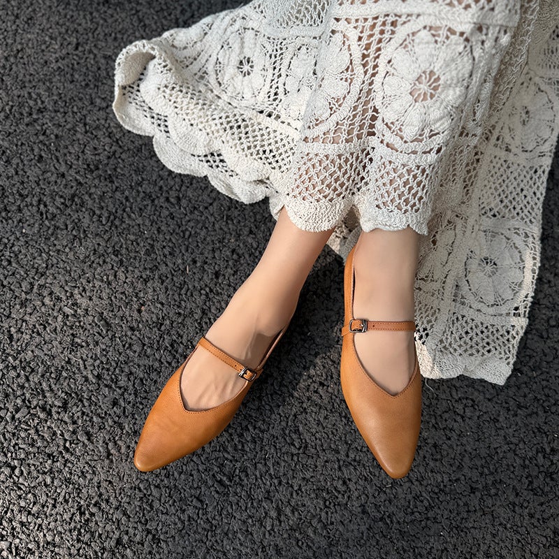 Women's Casual Loafer Shoes with Pointed Toe and Flat Heel in Leather - Image 3