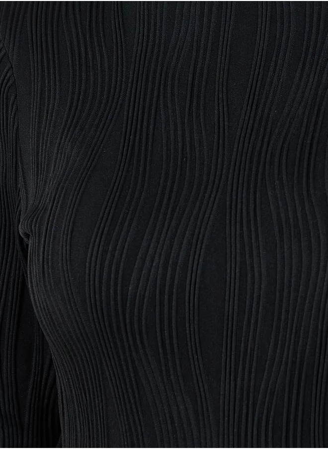 Styli Textured Round Neck Long Sleeved Bodysuit
