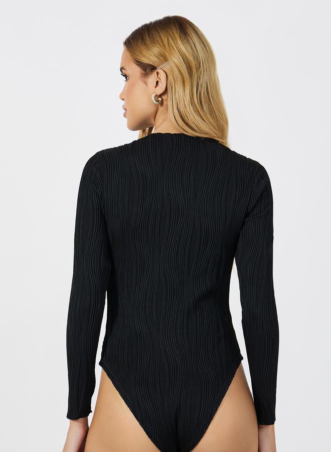 Styli Textured Round Neck Long Sleeved Bodysuit  - Image 5