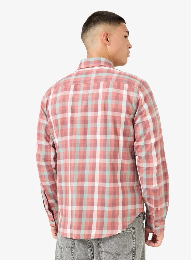 سفنتي فايف قميص كلاسيكي بقصة عادية