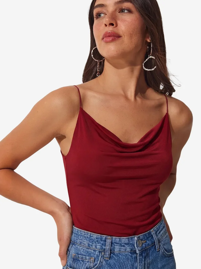 السعادة في إسطنبول ISTANBUL Slim Fit Cowl Neck Sleeveless Blouse