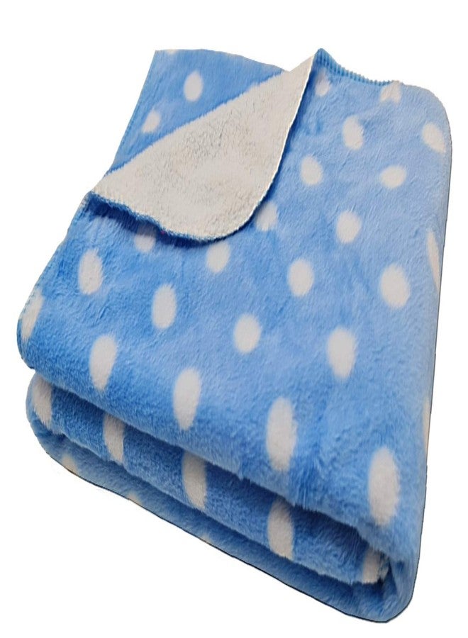 First Kick بطانية أطفال فائقة النعومة من فيرست كيك، مصنوعة من الصوف البوليستر المتين، تُستخدم كغطاء أو بطانية للأطفال الرضع (100 سم × 75 سم، من 0 إلى 6 أشهر)، لون أزرق سماوي - Image 2