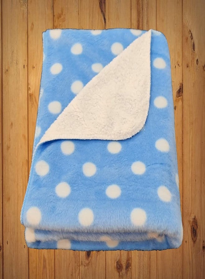 First Kick بطانية أطفال فائقة النعومة من فيرست كيك، مصنوعة من الصوف البوليستر المتين، تُستخدم كغطاء أو بطانية للأطفال الرضع (100 سم × 75 سم، من 0 إلى 6 أشهر)، لون أزرق سماوي - Image 1