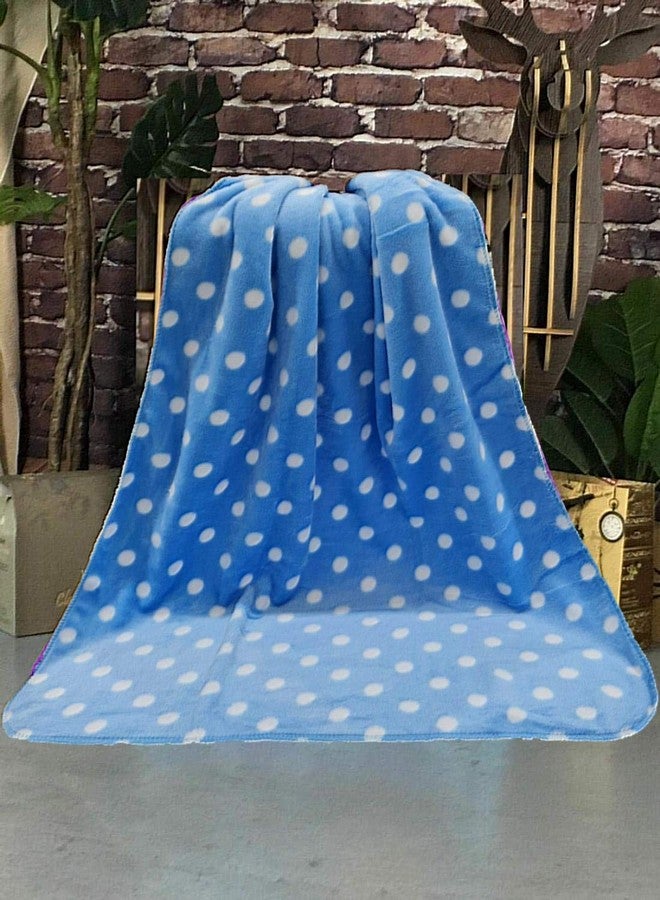 First Kick بطانية أطفال فائقة النعومة من فيرست كيك، مصنوعة من الصوف البوليستر المتين، تُستخدم كغطاء أو بطانية للأطفال الرضع (100 سم × 75 سم، من 0 إلى 6 أشهر)، لون أزرق سماوي - Image 3