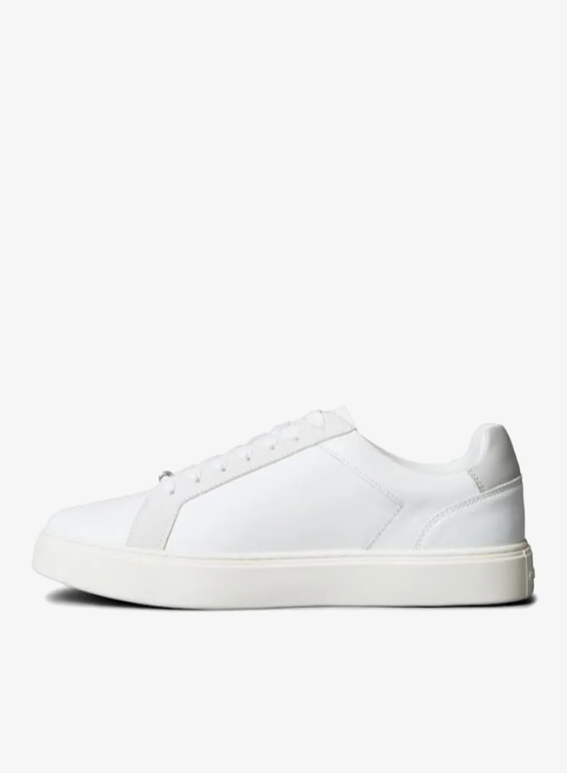 كالفن كلاين أحذية رياضية بشريط شعار جلدي