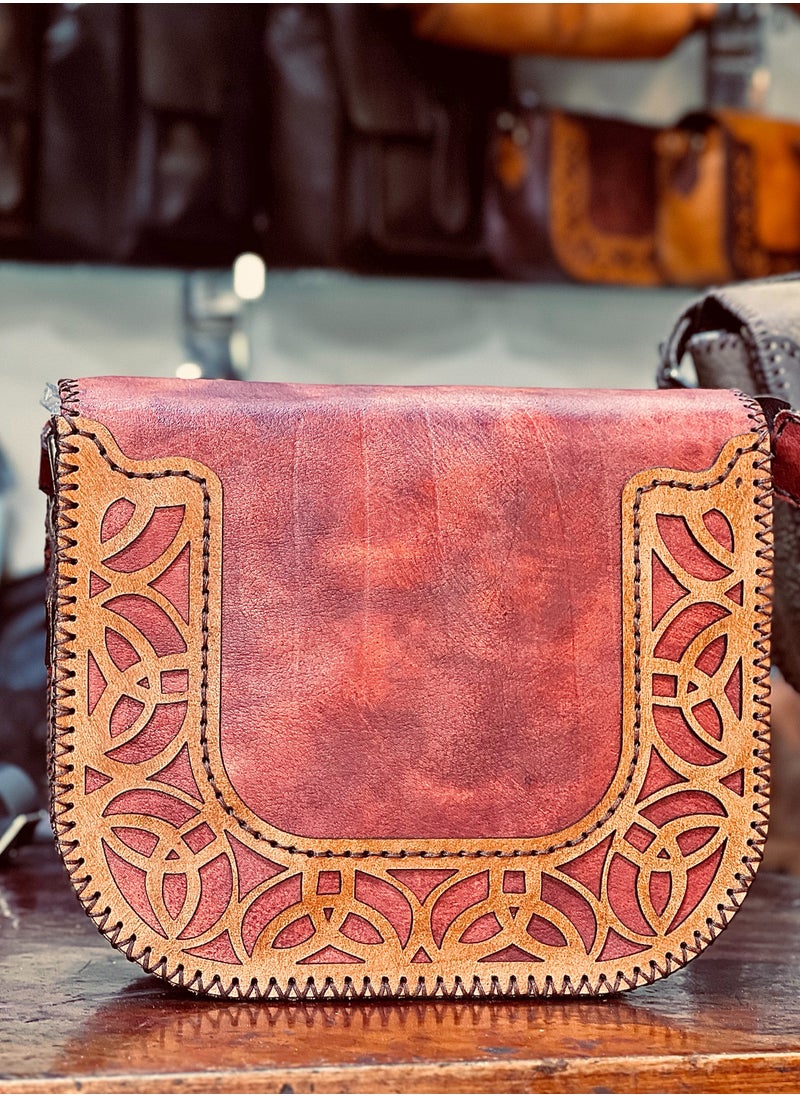 Small Leather Crossbody Bag – Stylish, functional, and handcrafted with premium materials.  ✔️ 100% genuine leather ✔️ 3 zippered compartments ✔️ Soft velvet lining ✔️ Secure magnetic closure ✔️ Adjustable leather strap 📏 Size: 22×18 cm – Small size  🧵 Handmade with care and durability 🎯 Great for casual outings and everyday essentials 🛡️ High quality + warranty + after-sale support  🎁 Get yours today and enjoy the elegance of real leather ⭐ Don’t forget to leave a review after receiving – we value your feedback!  #CrossbodyBag #SmallBag #HandmadeLeather #GenuineLeather #2025Fashion #LeatherAccessories #WomenStyle #MagneticClosure