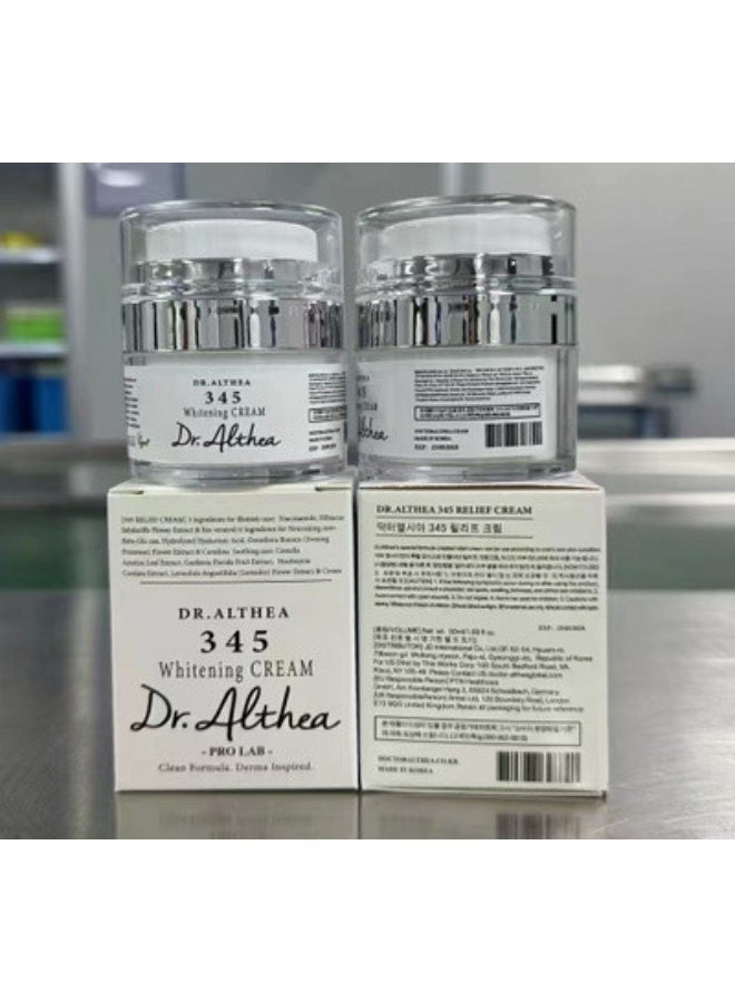 دي آر.ألثيا كريم التفتيح ومرطب للوجه مصمم لتفتيح البشرة ومعالجة البقع الداكنة. - Image 3