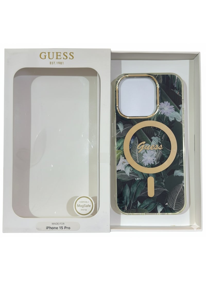 Guess iPhone 15 Pro MagSafe case