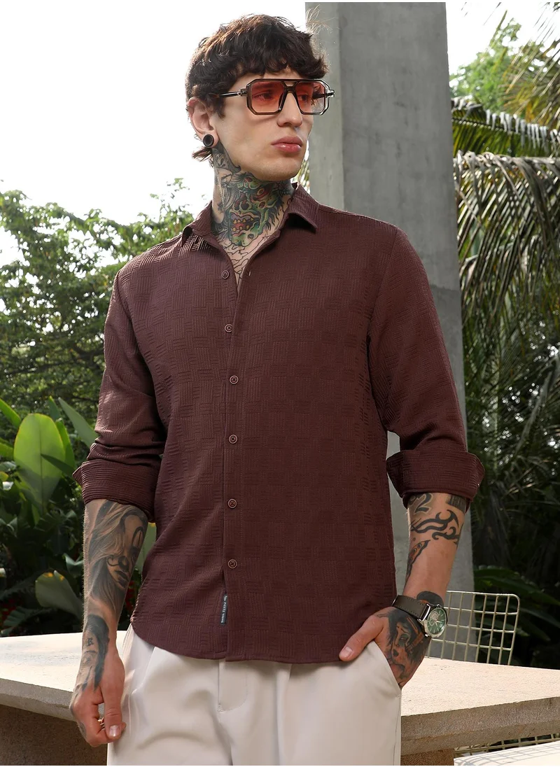 Campus Sutra Men's Chocolate Brown Warpwelt-Tactile Shirt For Casual Wear | Spread Collar | Long Cuffed Sleeves | Button Closure | Shirt Crafted With Comfort Fit For Everyday Wear