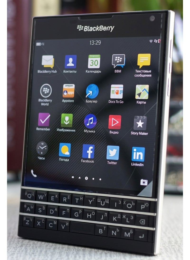 Blackberry Passport Black - Image 2