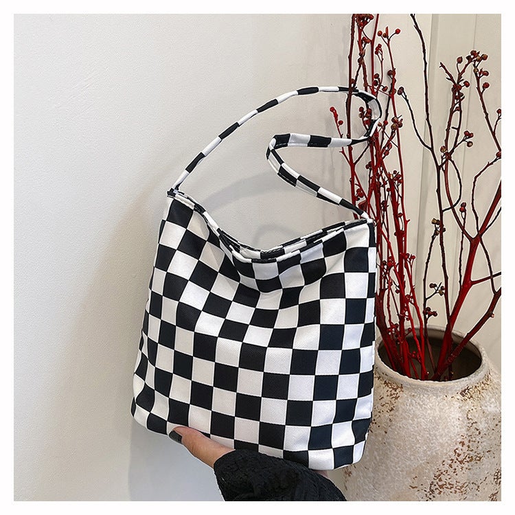 Bucket Bag Leopard Underarm Bag Women'S Trendy Vintage Baguette Bag Simple Niche Design Milk Pattern Plaid Handbag