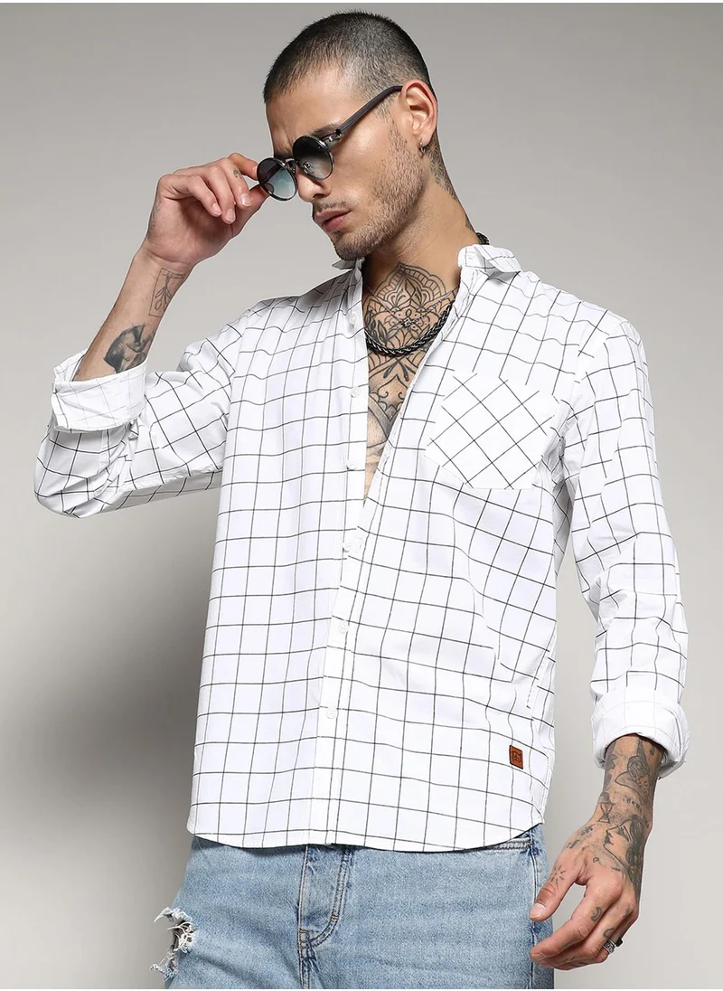 Campus Sutra Campus Sutra Men's White Graph Check Shirt For Casual Wear | Spread Collar | Long Sleeve | Button Closure | Cotton Shirt Crafted With Comfort Fit For Everyday Wear