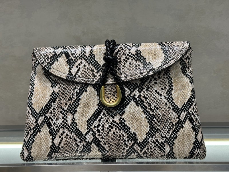 Star Same-Style Python Pattern Clutch Bag Woven Metal Buckle Shoulder Underarm Bag Women'S Bag High-End Sense Handbag - Image 1