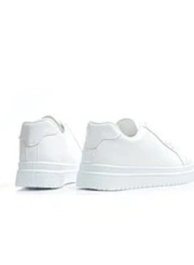 سنيكرز رجالي جلد – تصميم بسيط وعصري - Image 4