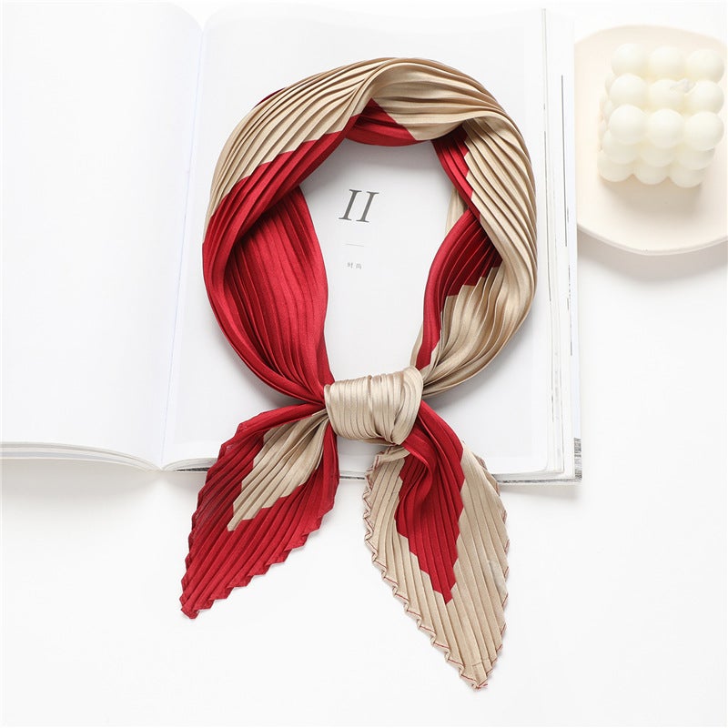 Simple color matching scarf women''s black and white professional scarf decorative scarf rhombus pleated all-match small square scarf pleated - Image 3