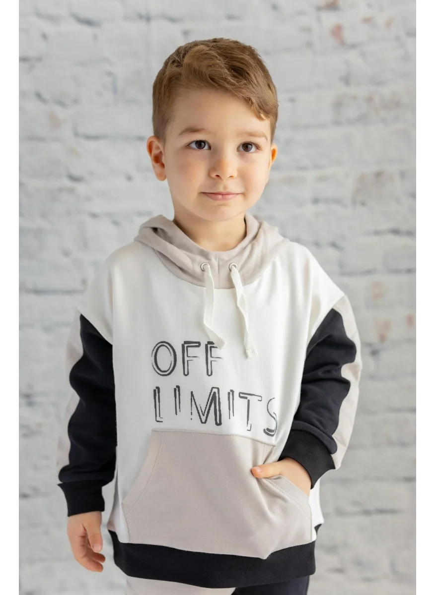 Zeyland Boy's Kangaroo Pocket Hooded Sweatshirt