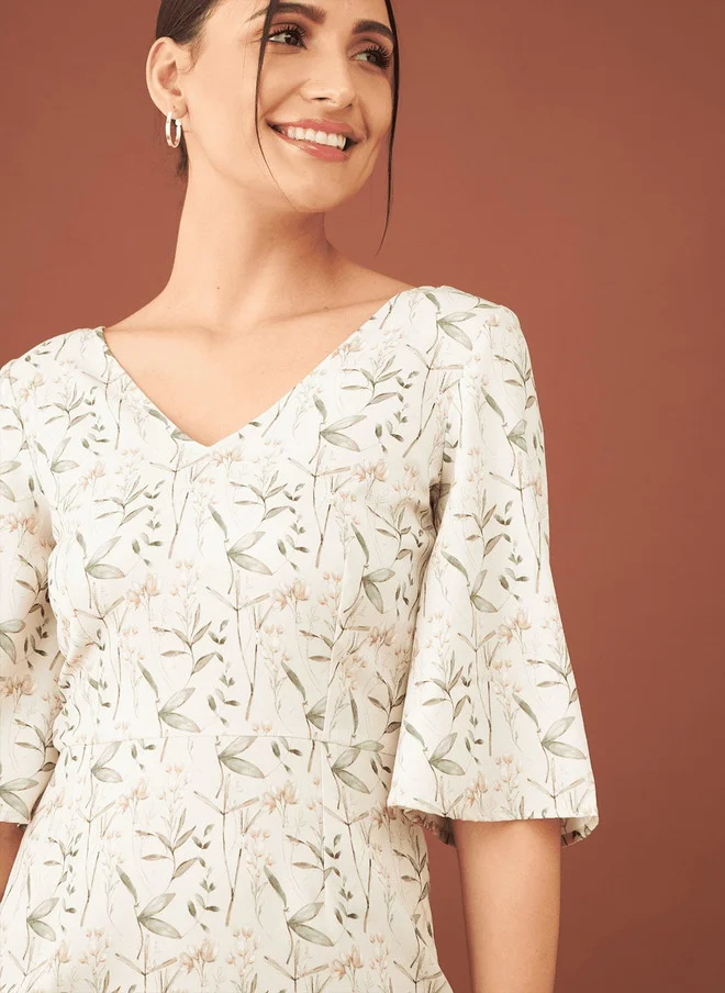 Salt Attire SALT ATTIRE Floral Print V-Neck Flared Sleeve Sheath Dress