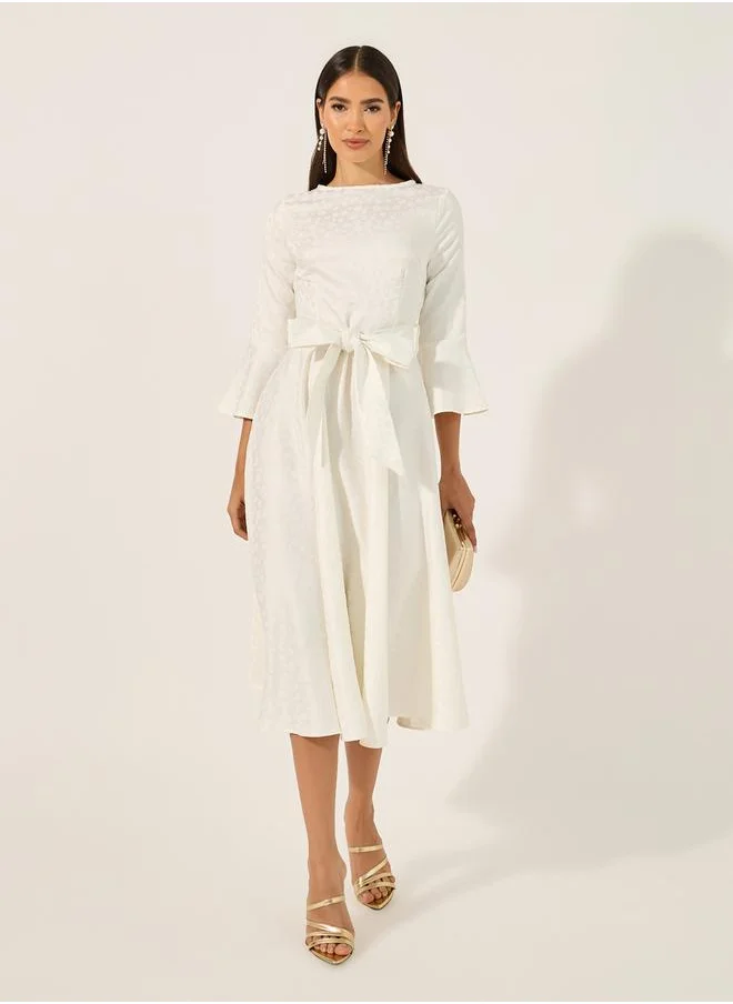 ستايلي Boat Neck Waist Tie-Up A-Line Midi Dress with 3/4th Sleeves