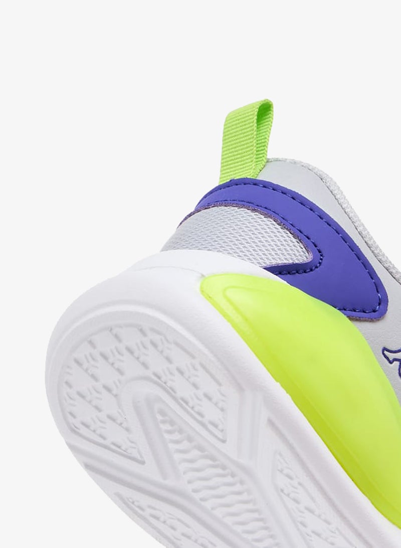كابا حذاء رياضي للأولاد بتفاصيل شعار وإغلاق بشريط لاصق - Image 5