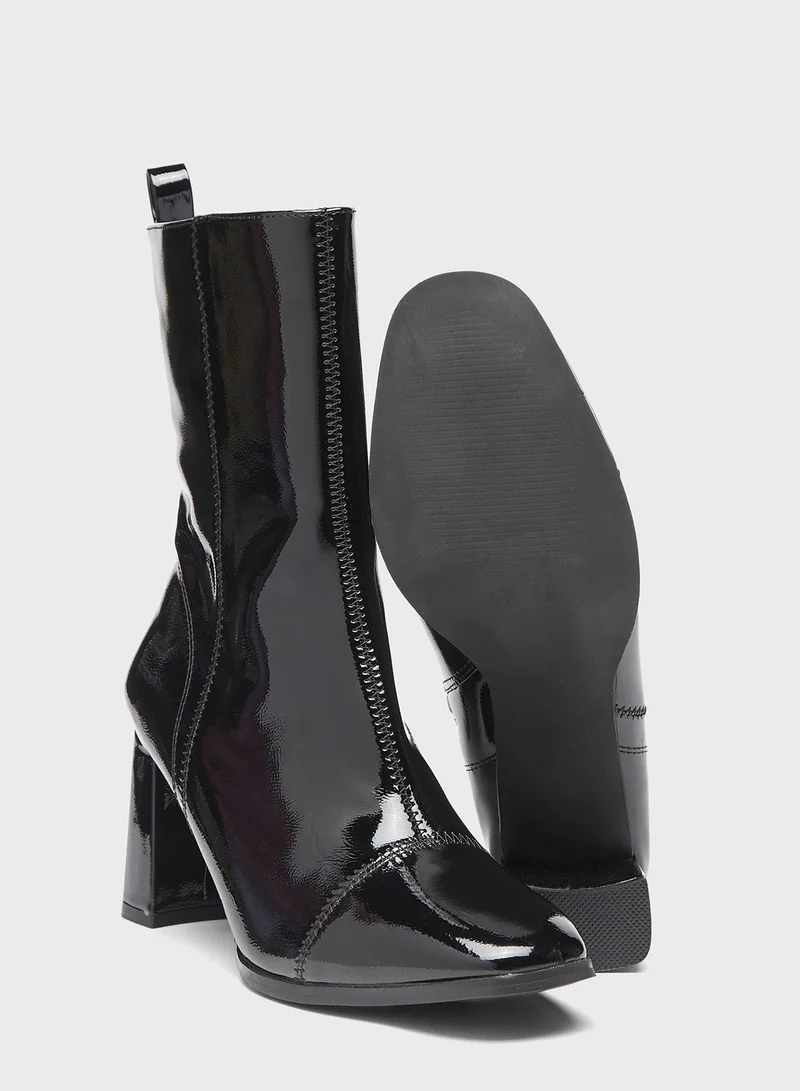 shoexpress Pointed Toe Ankle Boots