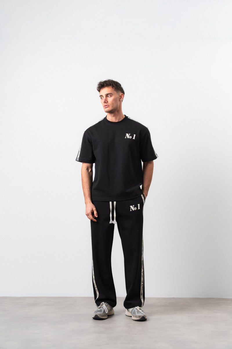 RESPIRE Men's No. 1 Striped Detail Regular Fit T-Shirt and Pants Set, Black - Image 2