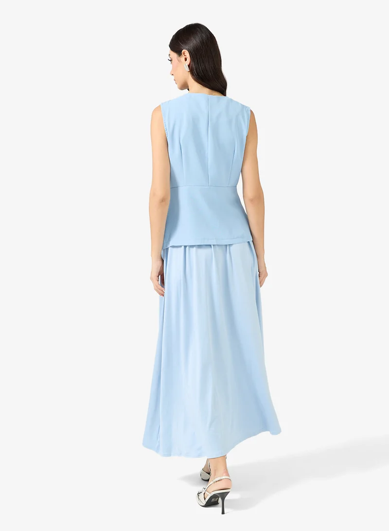 خزانة طقم سترة وتنورة