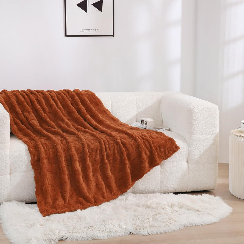 Linecooo Burnt Orange Fleece Throw Blanket 50â€Ã—60â€ for Couch Sofa Bed,Super Soft Cozy Plush Microfiber Flannel Blanket with 3D Checkered Design Lightweight for Adults,Woman,Girls - Image 2