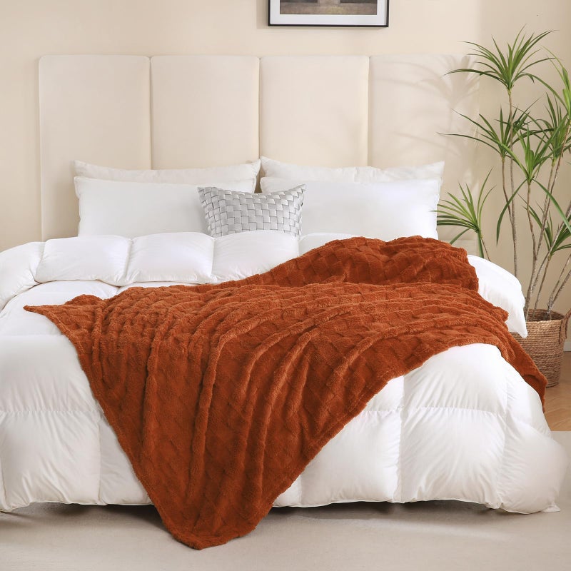 Linecooo Burnt Orange Fleece Throw Blanket 50â€Ã—60â€ for Couch Sofa Bed,Super Soft Cozy Plush Microfiber Flannel Blanket with 3D Checkered Design Lightweight for Adults,Woman,Girls - Image 4