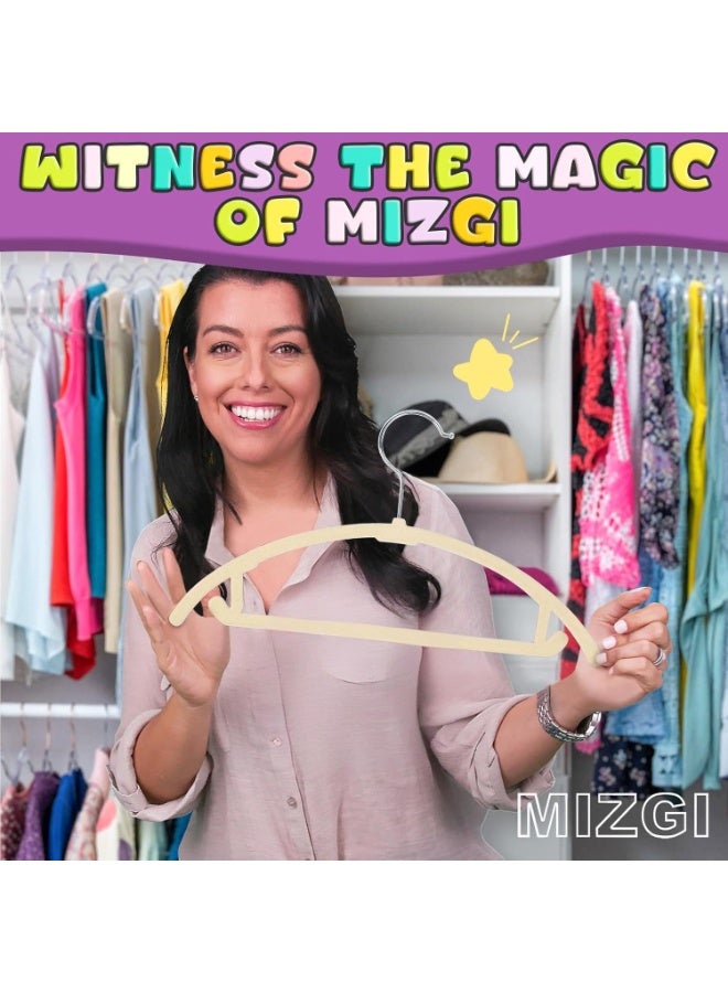 MIZGI شماعات ميسجي المخملية للأطفال 10 قطع، شماعات بدون نتوءات للكتف للأطفال، للملابس الرضع والأطفال الصغار، شماعات غير قابلة للانزلاق تدوم طويلاً وتوفر المساحة للاستخدام اليومي في الخزانة (10، بيج) - Image 4