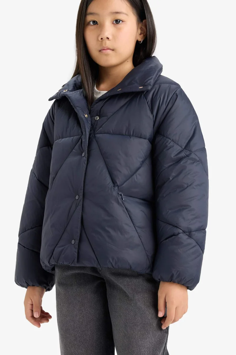 ديفاكتو Girl Buttons Pocketed Puffer Jacket
