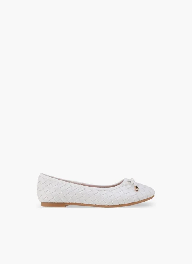 فلورا بيلا من شو إكسبرس Flora Bella Girls Bow Accent Ballerina Shoes