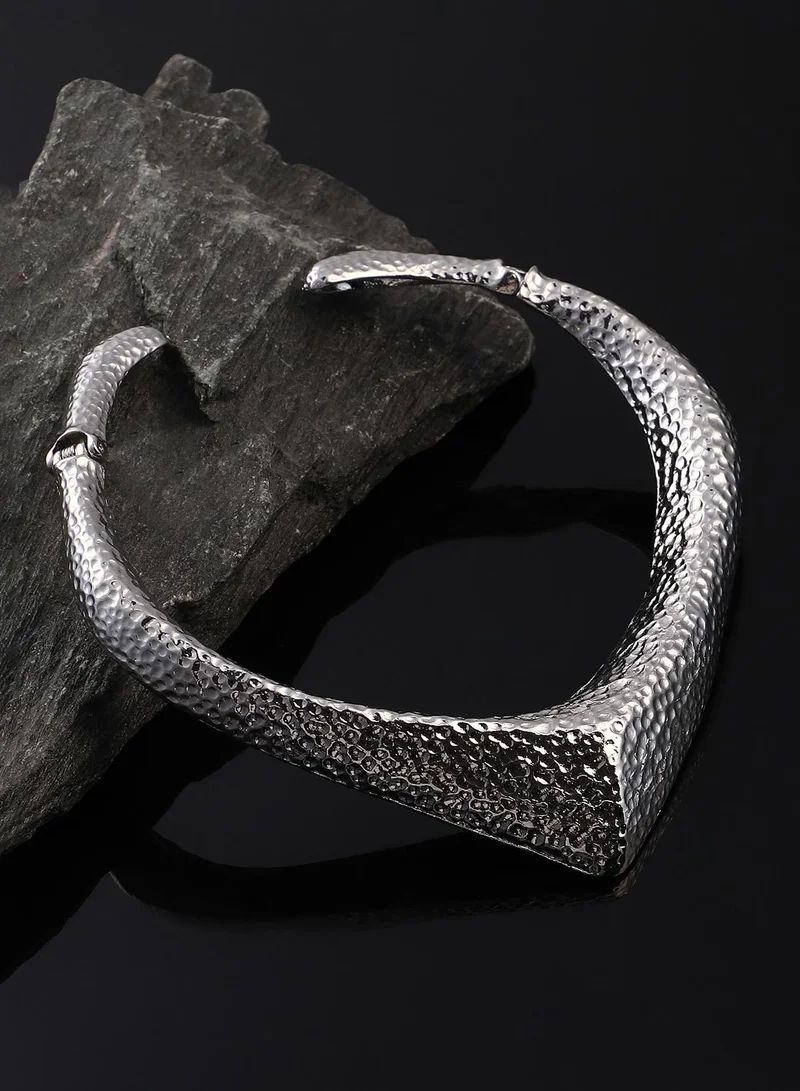 سوهي Women's The Dented Torque Necklace