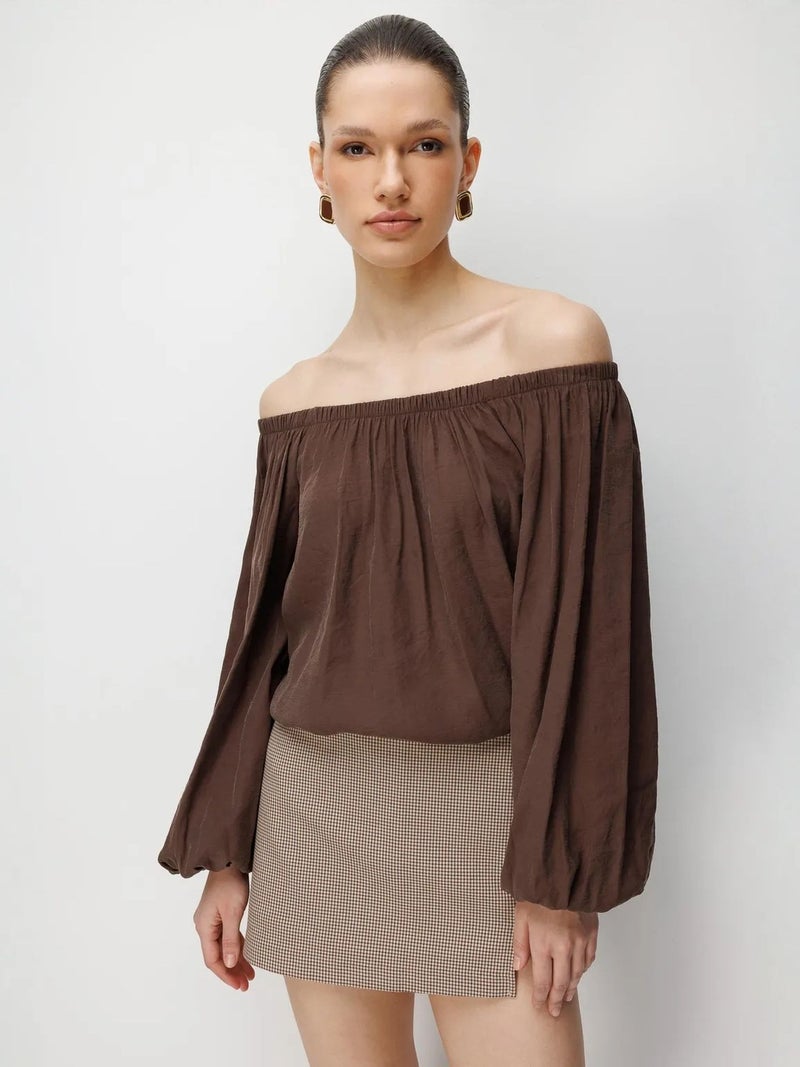 MIXRAY Off Shoulder Textured Blouse - Image 3